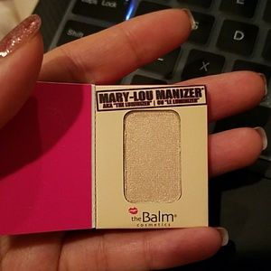 Mary-lou manizer highlight the balm